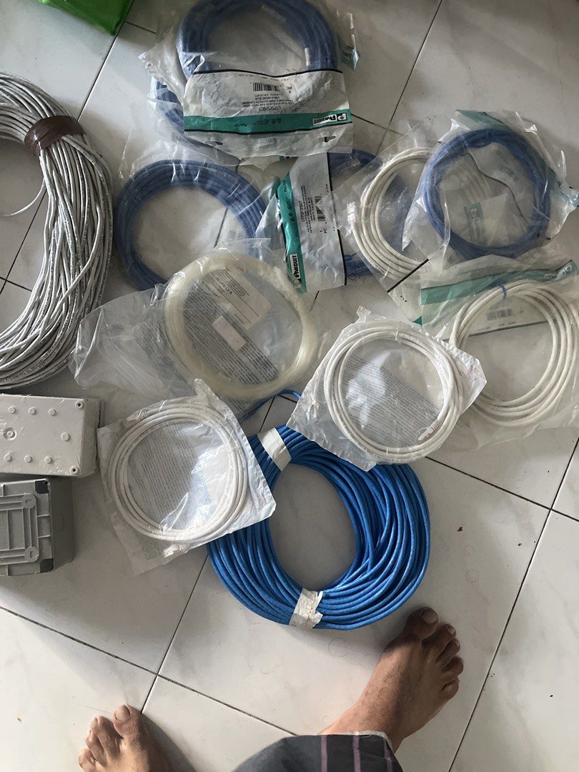 Assorted Network Cables (Cat5e/Cat6) and Junction Boxes488028090171412482