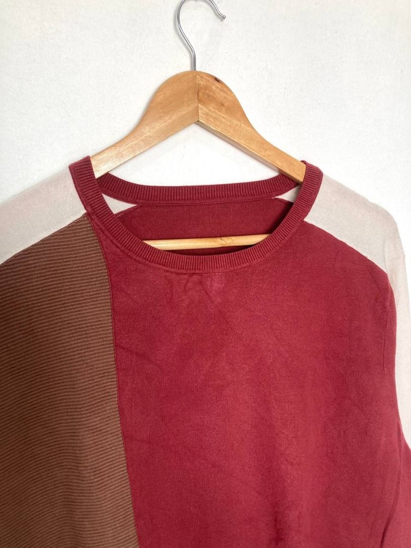 Atsuro Tayama Geometric Abstract Sweatshirt (Category: Others Tops) located in Quezon City. Submitted by stylenpick (Listing ID 1445226031, Image 3). Description: Brand: Atsuro Tayama Made in: China Year: Material: Viscose, Polyester Color: Red, ivory white, brown Marked size: 38 Sizing: Measurements (laid flat): Shoulders: 17" Sleeves: 20.5” Bust: 22” Waist: 20.5" Length: 24” Color rating: 8.5/10 Condition: 8.5/10 Flaws: minimal signs of usage.