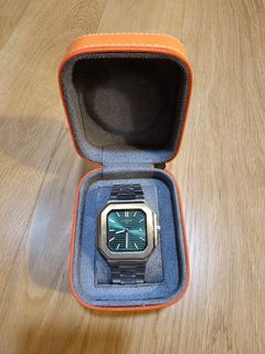 (Category: ) located in . Submitted by tagine.watch (Listing ID 1440799632, Image 1). Description: .