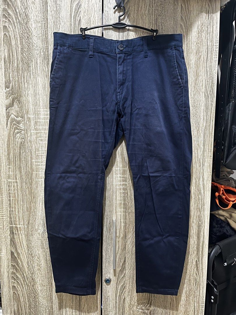 Baleno Navy Blue Chinos (Category: Chinos) located in Manila. Submitted by buyingrandomthings (Listing ID 1445159280, Image 1). Description: - Navy blue chinos from Baleno - Suitable for casual or smart casual wear - Comfortable cotton blend fabric - Has two back pockets - Altered (pinabaston).
