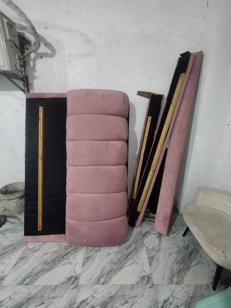 Bed frames (Category: Bed Frames & Mattresses) located in Manila. Submitted by advjv (Listing ID 1445177674, Image 3). Description: Bedframes for sale (No foam) rfs: may toddler pick up or delivery loc biñan laguna.