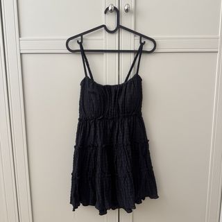 (Category: ) located in . Submitted by mywardrobe6 (Listing ID 1445084430, Image 1). Description: .