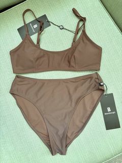 (Category: ) located in . Submitted by shop.louu (Listing ID 1445124649, Image 1). Description: .