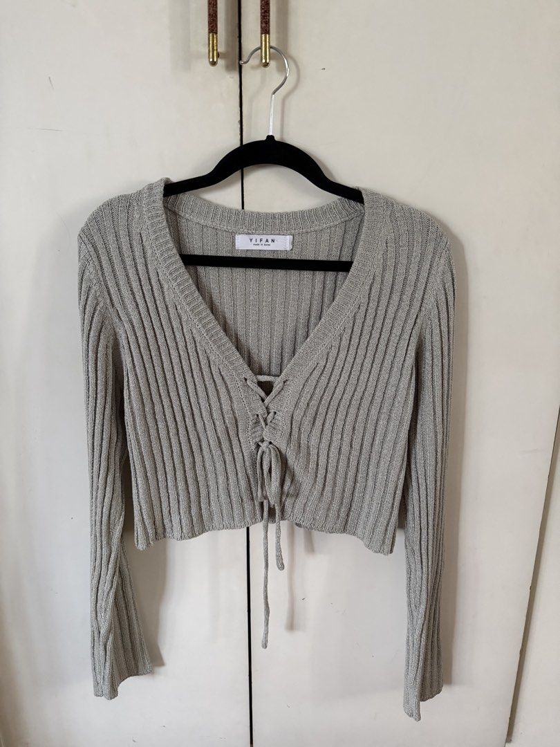 Blue Grey Semi Cropped Cardigan Top (Category: Coats, Jackets and Outerwear) located in Manila. Submitted by aliyayyy (Listing ID 1445115863, Image 1). Description: FITS S-M Cute top Never worn Bought from korea.