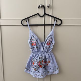 (Category: ) located in . Submitted by mywardrobe6 (Listing ID 1445081962, Image 1). Description: .