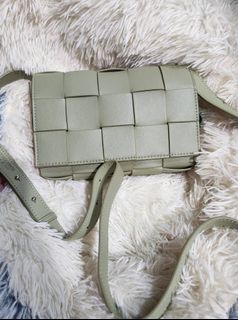 (Category: ) located in . Submitted by luxuryitembags (Listing ID 1445229190, Image 1). Description: .
