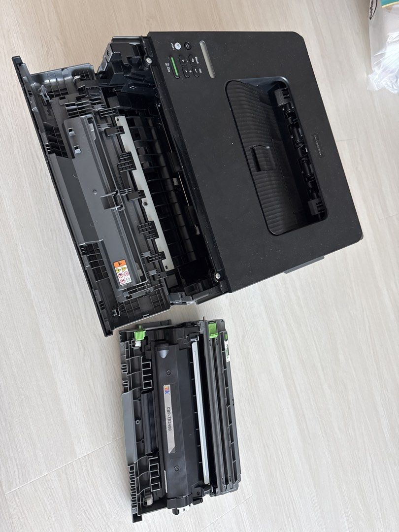 Brother L2375DW cannot turn on488143975026544640