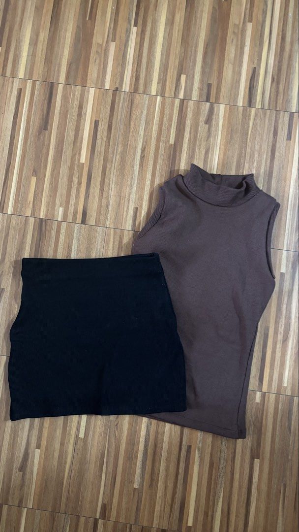 BUNDLE!! Brown Sleeveless Turtleneck Top & Black Mini Skirt (Category: Sets or Coordinates) located in Quezon City. Submitted by sctph2024 (Listing ID 1445075974, Image 3). Description: - Ribbed brown sleeveless turtleneck top -thick fabric -semi-stretchy Bust: 29-32” Waistline: 25-27” - Black ribbed mini skirt -see other post for measurements TOP ONLY: 150 .
