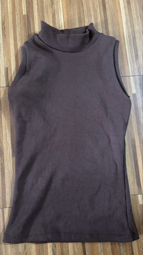 BUNDLE!! Brown Sleeveless Turtleneck Top & Black Mini Skirt (Category: Sets or Coordinates) located in Quezon City. Submitted by sctph2024 (Listing ID 1445075974, Image 2). Description: - Ribbed brown sleeveless turtleneck top -thick fabric -semi-stretchy Bust: 29-32” Waistline: 25-27” - Black ribbed mini skirt -see other post for measurements TOP ONLY: 150 .