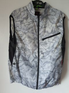 (Category: ) located in . Submitted by shoptoown (Listing ID 1445062748, Image 1). Description: .