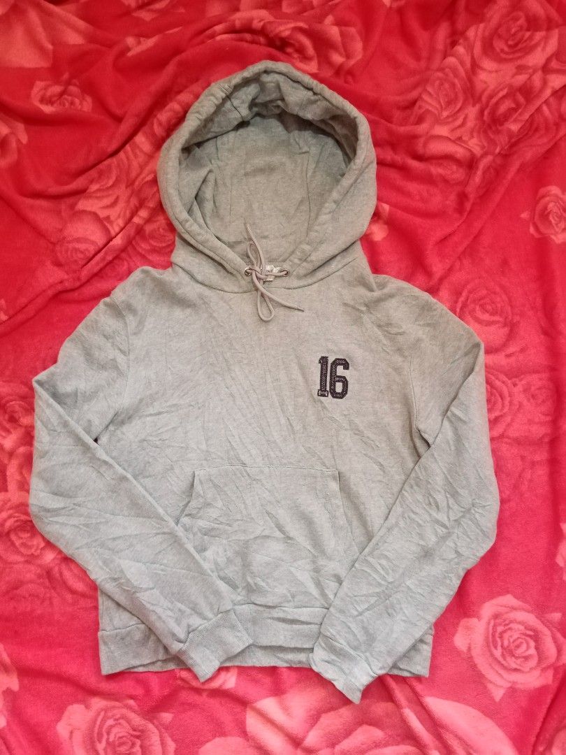 CELINE PARIS Grey Hoodie "16" Logo (Category: Hoodies) located in Danao, Cebu. Submitted by althethrifter (Listing ID 1445069880, Image 1). Description: - Grey CELINE PARIS hoodie - "16" logo on front and back - Made in Italy - 100% Cotton - Size: Medium (M) -Dimension 20x23 - Care: Hand wash cold recommended - Perfect for casual wear .