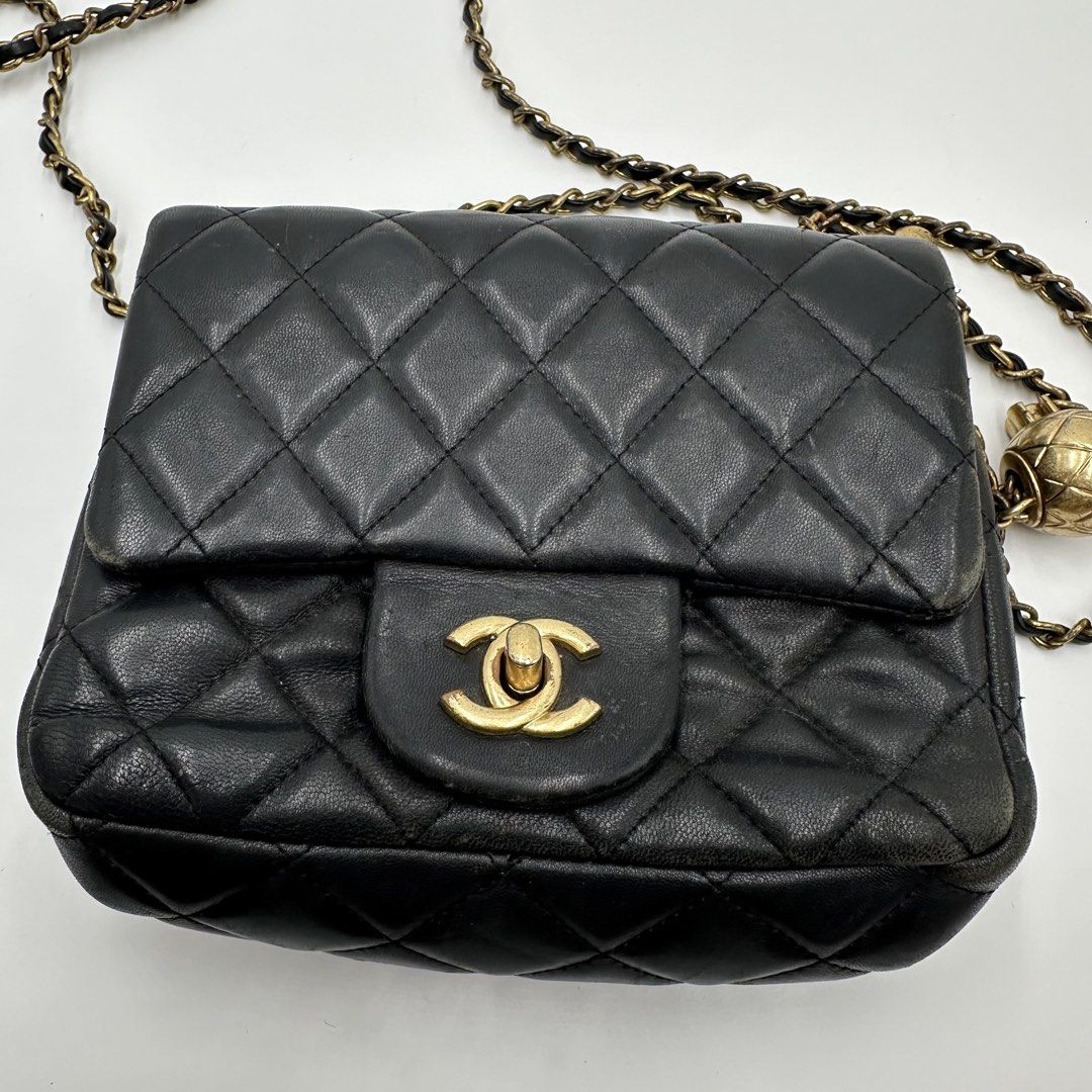 CHANEL LAMBSKIN MINI FLAP BLACK (Category: Luxury Bags & Wallets) located in Talavera. Submitted by puppyinsane (Listing ID 1445136239, Image 2). Description: 9/10 CONDITION COMPLETE DETAILS WITH TAG KAYO NA PO HUMUSGA.
