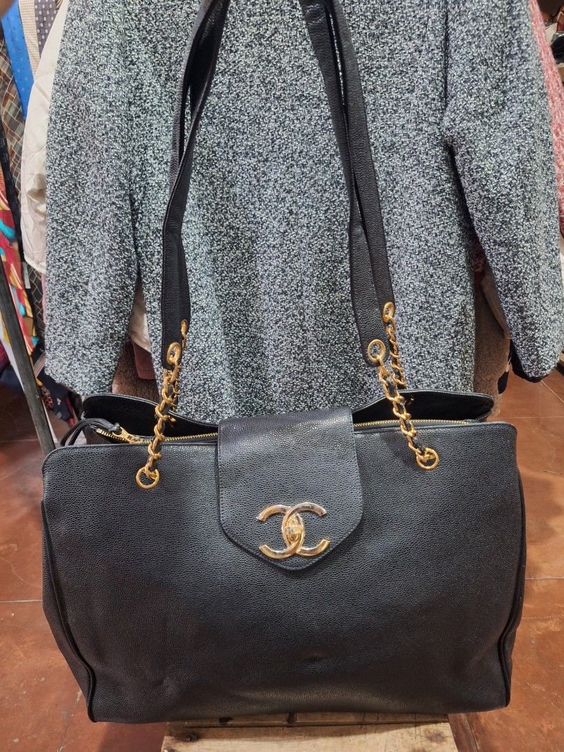 Chanel Vintage Supermodel' tote bag (Category: Tote Bags) located in Puerto Princesa. Submitted by jercksthriftph (Listing ID 1445234187, Image 2). Description: Vintage Chanel Supermodel' tote Very Good Condition , beed cleaning item is thrifted/ukay.