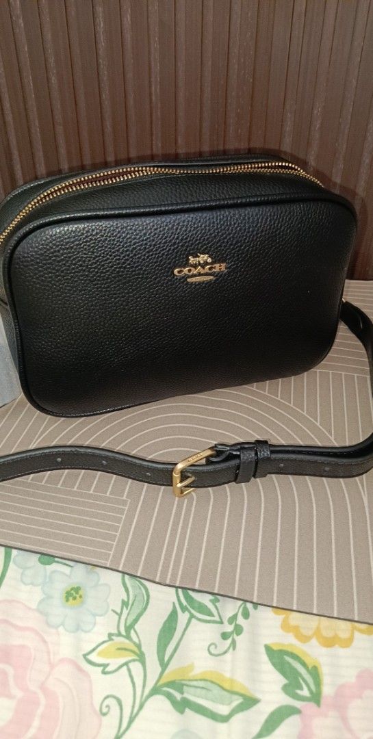 Coach Black Camera Bag (Category: Camera Bags & Carriers) located in Famy. Submitted by ljcastejon (Listing ID 1445046772, Image 1). Description: .