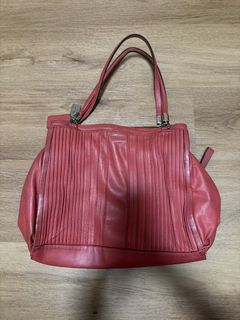 (Category: ) located in . Submitted by thriftstore.comply (Listing ID 1445198150, Image 1). Description: .