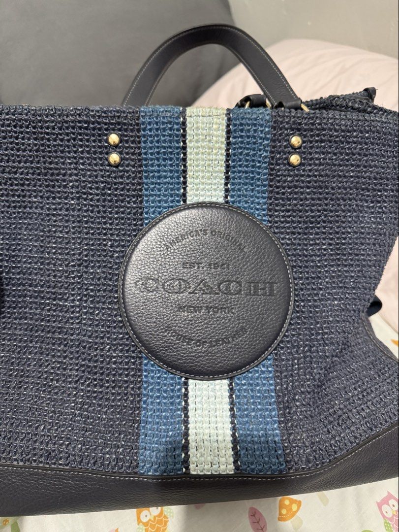 Coach Dempsey book tote 40 (Category: Luxury Bags & Wallets) located in Mandaue City. Submitted by pamagunias (Listing ID 1300489015, Image 3). Description: Attention grabber tote. I always get complimented for this. Bought through pasabuy from coach Canada at 10500. Please see photos for normal signs of usage Rfs: has something new quite similar.