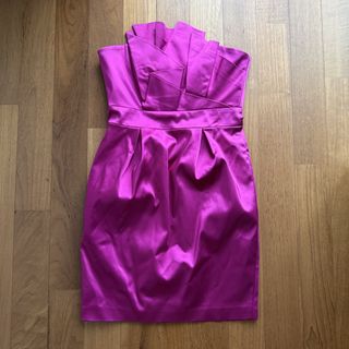 (Category: ) located in . Submitted by bagfulofclothes (Listing ID 1445094854, Image 1). Description: .