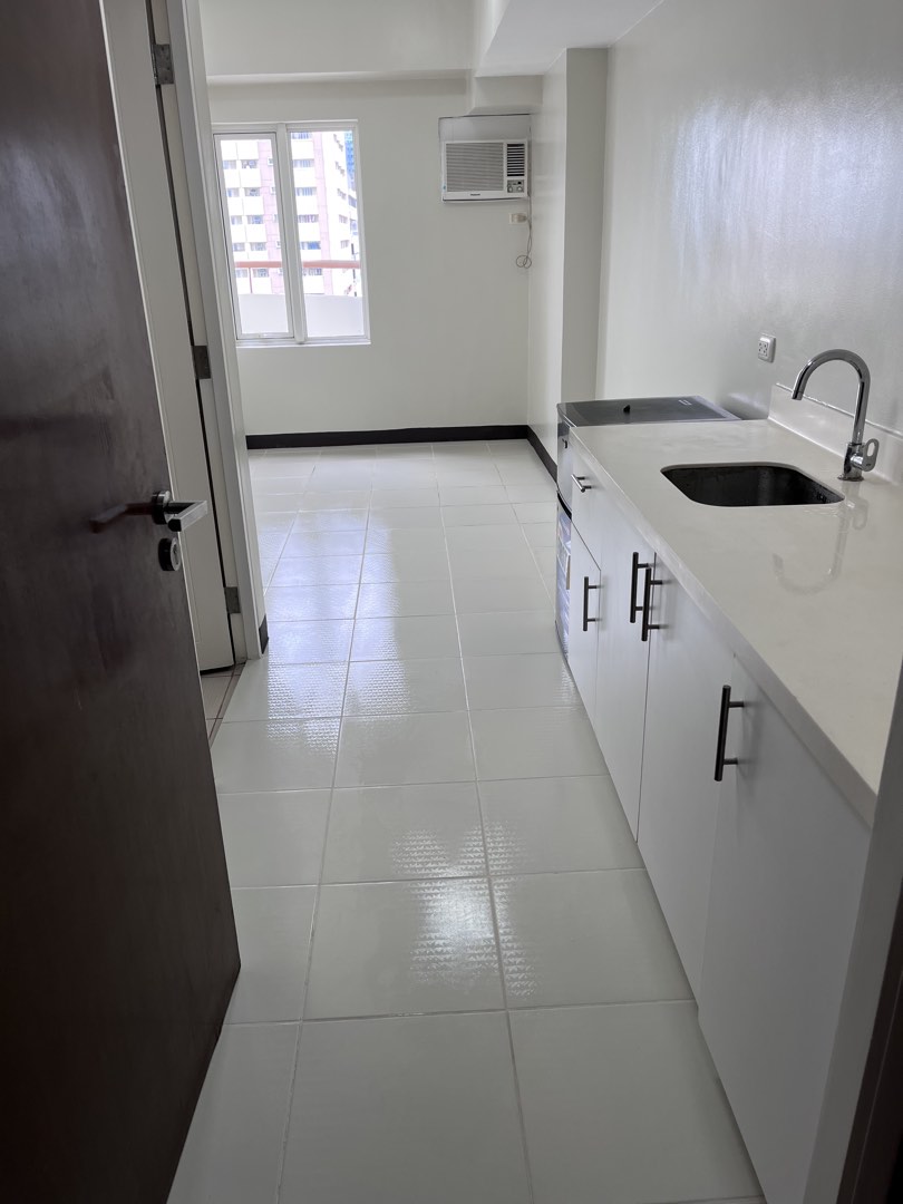 (Category: ) located in . Submitted by condosulit (Listing ID 1445113176, Image 1). Description: .