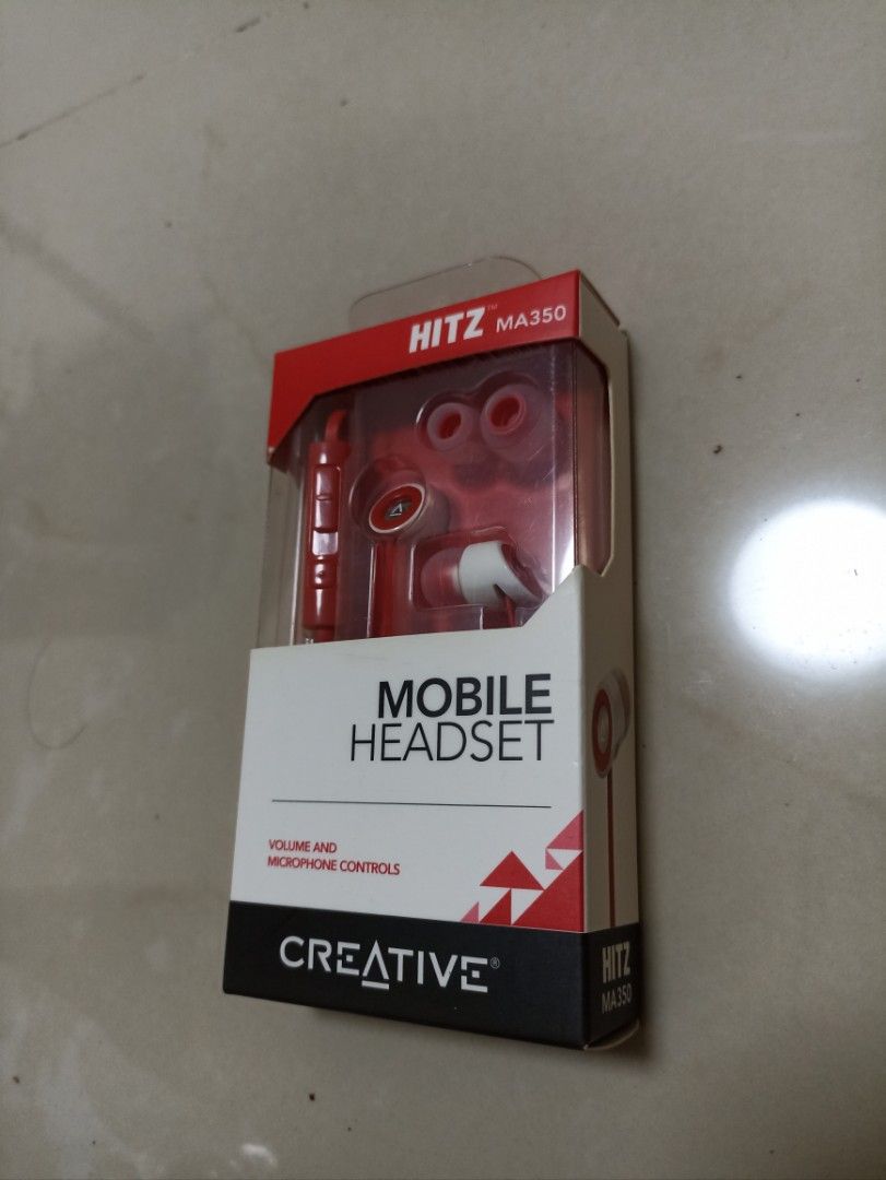 Creative Earphone488703642358272000