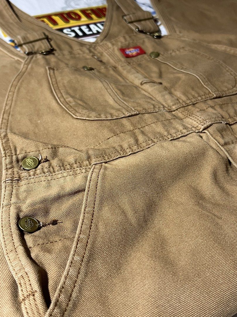 Dickies Brown Jumper Bib Overall (Category: Sets & Coordinates) located in Paranaque City. Submitted by ghetto_finds (Listing ID 1445100378, Image 2). Description: Size 32.