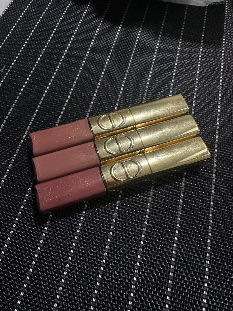 Dior Rouge Dior Sequin Liquid Duo limited edition (Category: Makeup) located in Cavite. Submitted by rexiedebelen (Listing ID 1445148097, Image 2). Description: Shade 100 and 420 authentic tester.