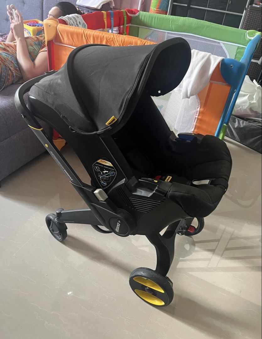 Doona Car Seat & Stroller (Nitro Black) (Category: Strollers) located in Cabanatuan. Submitted by krnlim (Listing ID 1445047272, Image 3). Description: - Doona Car Seat & Stroller Combo in Nitro Black - Effortless conversion from car seat to stroller in seconds - Ideal for travel and everyday outings - Lightweight and easy to transport.