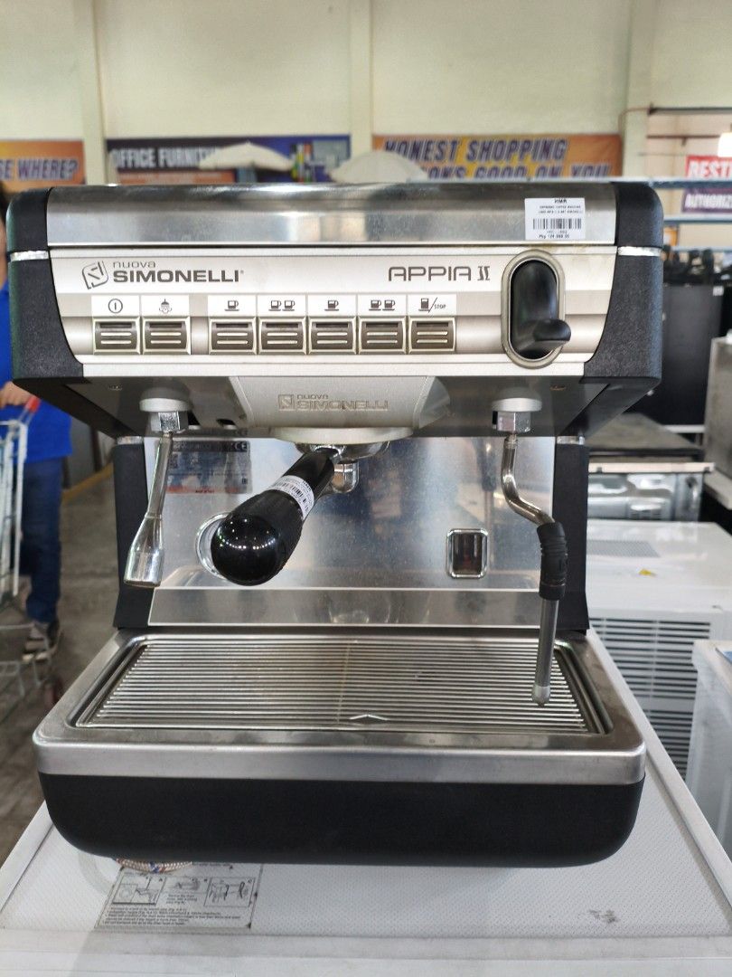ESPRESSO COFFEE MACHINE (Category: Coffee & Tea Tableware) located in Manila. Submitted by hmrgrace5. (Listing ID 1445075680, Image 1). Description: .