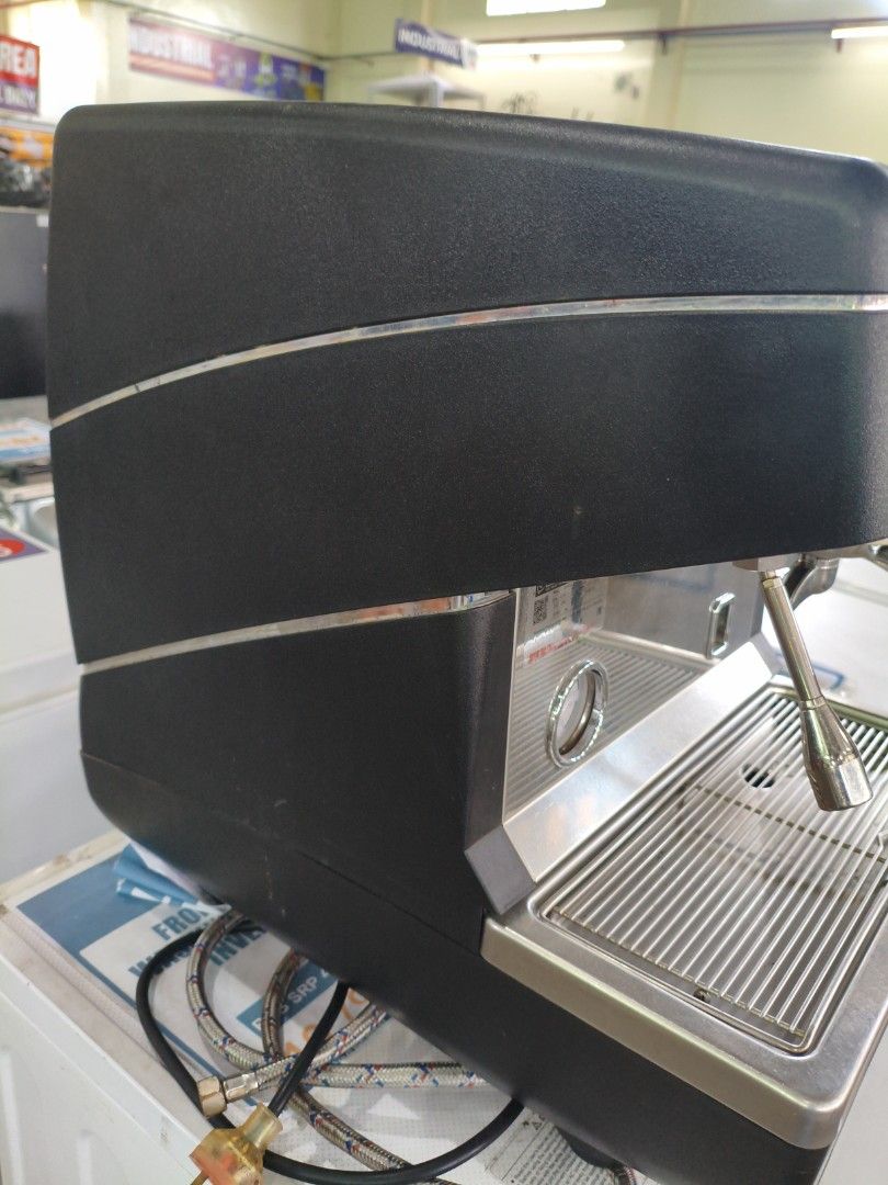 ESPRESSO COFFEE MACHINE (Category: Coffee & Tea Tableware) located in Manila. Submitted by hmrgrace5. (Listing ID 1445075680, Image 3). Description: .