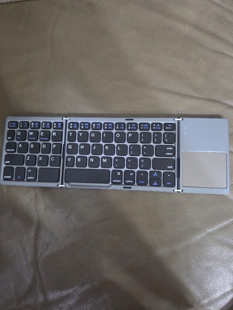 Foldable Bluetooth Keyboard With Touchpad for Windows/Android/iOS488609619830394882