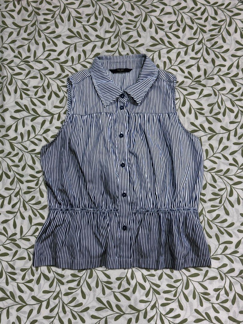 forme blue striped sleeveless button down collared shirt peplum top (Category: Sleeveless) located in Bacoor. Submitted by ukhayz (Listing ID 1445187660, Image 1). Description: for me blue striped blouse sleeveless collared shirt casual wear size s on tag — garterized waist, can fit until semi-large seller’s fav! will not sell for lower unless buying multiple items:) tags: brandy melville sleeveless uniqlo button down cotton blend 2000s vintage p
