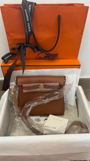 （分類：）位於 。 由 achicgirl 提交（商品編號 1445055883，圖片 1）。簡介： 。