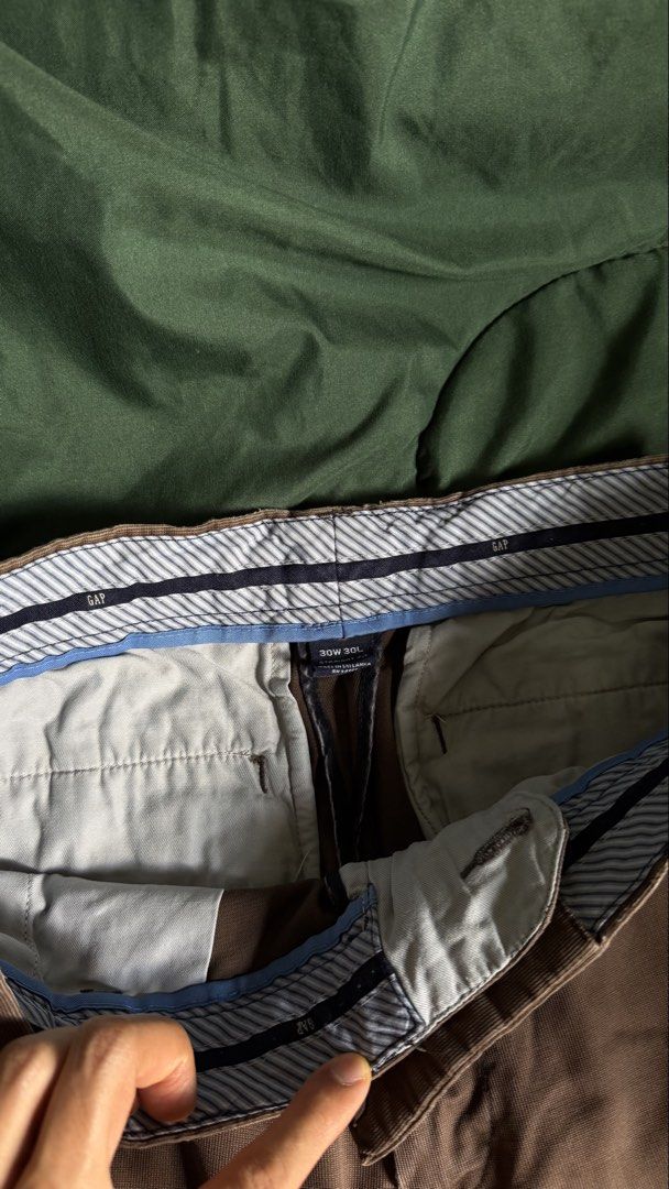 GAP Brown Chinos Size 30W 30L (Category: Chinos) located in Caloocan City. Submitted by _preloved_bb (Listing ID 1445103753, Image 2). Description: - Brand: GAP - Color: Brown - Size: 30 Waist, 30 Length - Fit: Classic Fit - Closure: Button and Zip - Pockets: Front and Back.