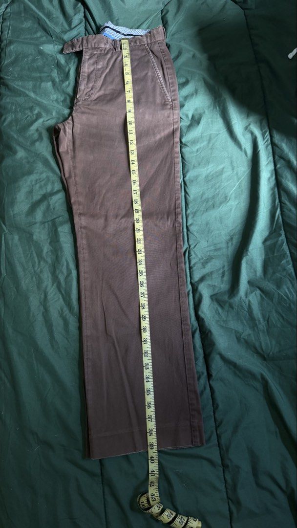 GAP Brown Chinos Size 30W 30L (Category: Chinos) located in Caloocan City. Submitted by _preloved_bb (Listing ID 1445103753, Image 1). Description: - Brand: GAP - Color: Brown - Size: 30 Waist, 30 Length - Fit: Classic Fit - Closure: Button and Zip - Pockets: Front and Back.