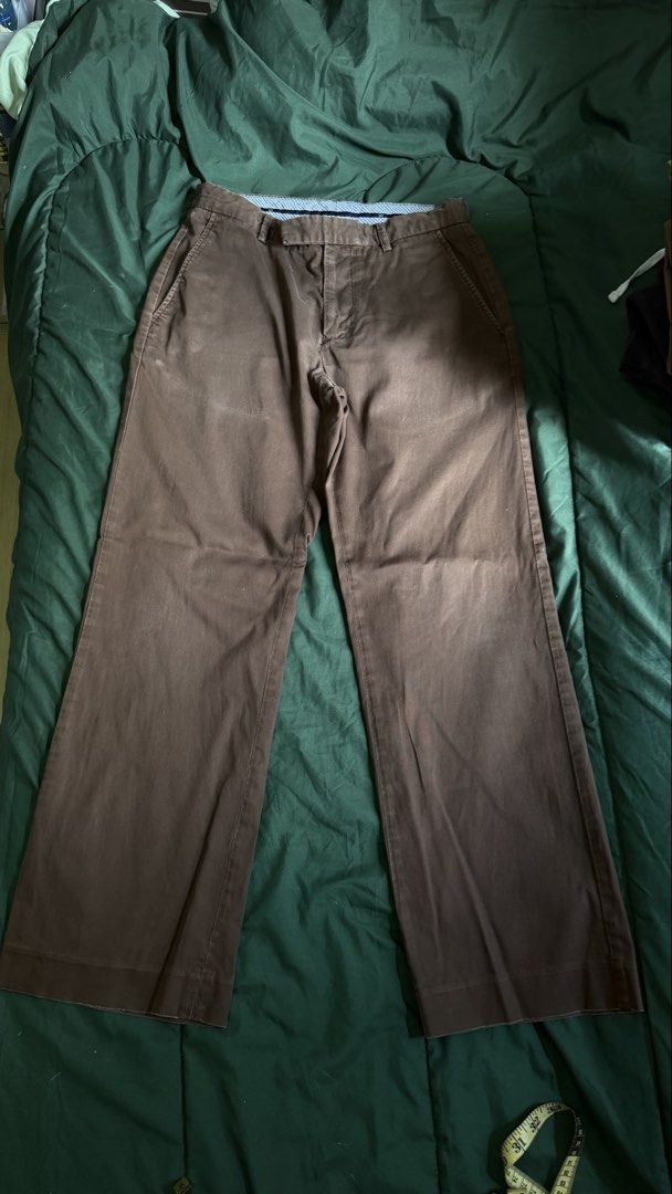 GAP Brown Chinos Size 30W 30L (Category: Chinos) located in Caloocan City. Submitted by _preloved_bb (Listing ID 1445103753, Image 3). Description: - Brand: GAP - Color: Brown - Size: 30 Waist, 30 Length - Fit: Classic Fit - Closure: Button and Zip - Pockets: Front and Back.