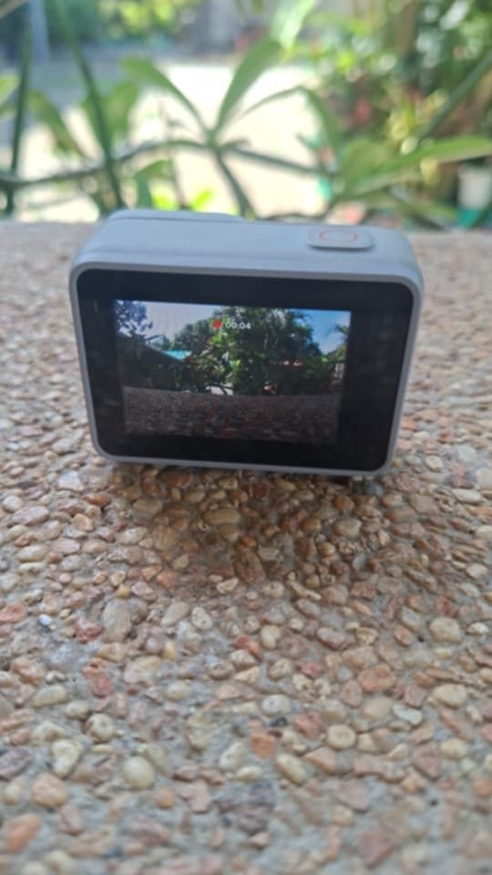 Gopro hero 7 white (Category: Video Cameras) located in Caloocan City. Submitted by niel3666 (Listing ID 1445049778, Image 1). Description: For sale rush Go Pro Hero 7 white (only) Best for long drive dashcam Selling price : ₱5k 1 hour and 30 minutes+ battery life No issue .