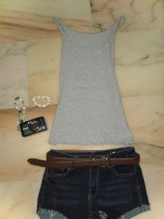 (Category: ) located in . Submitted by clothioning (Listing ID 1445219756, Image 1). Description: .
