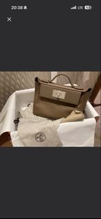 （分類：）位於 。 由 elsiechan 提交（商品編號 1445098576，圖片 1）。簡介： 。