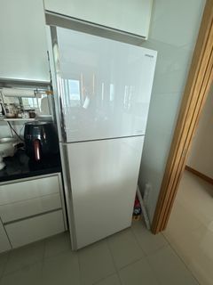 (Category: ) located in . Submitted by hapuio (Listing ID 1445084080, Image 1). Description: .