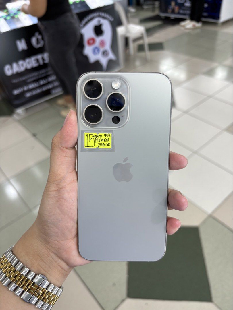 iPhone 15 Pro Max 256GB Smartlock No Issue Secondhand (Category: iPhone 15 Series) located in Pasig City. Submitted by FarAndRayShop (Listing ID 1445212406, Image 1). Description: OPEN FOR SWAP/SELLING/BUYING (RFS: Buy and Sell) Price: 38,499 iPhone 15 Pro Max 256GB •Smartlock •NO HIDDEN ISSUES •TEST TO SAWA •Authentic Phone Physical store in Greenhills Shopping Center XD-07 Stall Number Look For Rayray Or Anika NO CASH INSTALLMENT We are open al