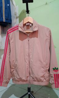 (Kategori: ) berada di . Dikirim oleh novitajab44436 (ID iklan 1445064671, Gambar 1). Deskripsi: .