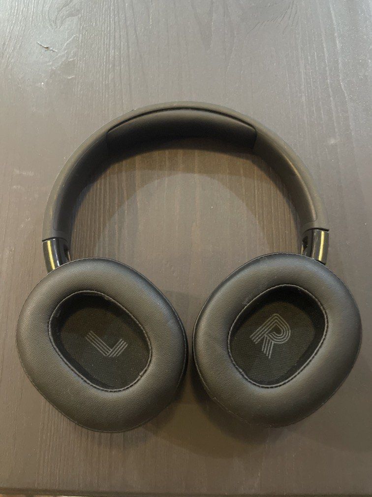 JBL Tune 770NC over-ear headphones (Category: Headphones & Headsets) located in Las Pinas. Submitted by yourneighbortotoro (Listing ID 1445174098, Image 2). Description: 🎧 JBL Tune 770NC Over-Ear Headphones ✨ Pure Bass Sound with Active Noise Cancelling and multi-point Bluetooth pairing 📱 Perfect for collectors of travel tech, audio gear, and lifestyle bundles Experience immersive sound with the JBL Tune 770NC, designed for comfort and clarity.