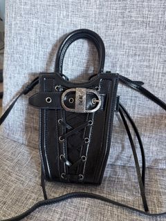 （分類：）位於 。 由 felicity.project 提交（商品編號 1445136814，圖片 1）。簡介： 。