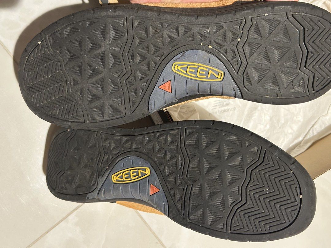 KEEN Suede Waterproof Outdoor Shoes (Category: Sneakers) located in Singapore. Submitted by windcheung (Listing ID 1445196909, Image 3). Description: - KEEN shoes - Tan suede material - Blue laces - Waterproof - Ideal for outdoor activities - Excellent sole grip - Plenty of life remaining size 43.
