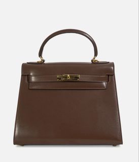 (Category: ) located in . Submitted by vintage_finds14 (Listing ID 1445063980, Image 1). Description: .