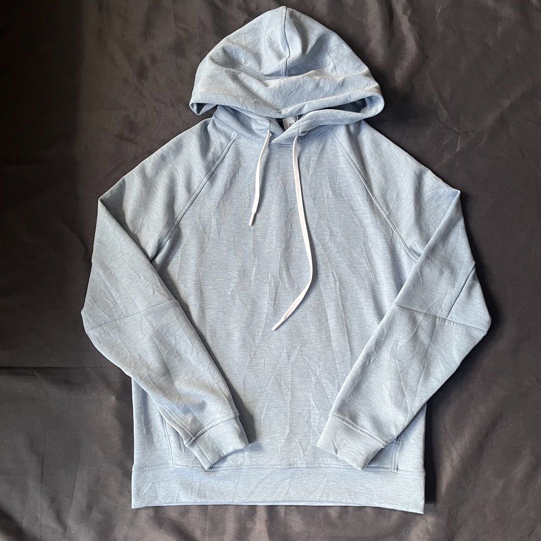Kenneth Cole Active Light Blue Hoodie Size S (Category: Coats, Jackets and Outerwear) located in Imus. Submitted by thriftsportph (Listing ID 1445072615, Image 1). Description: Kenneth Cole Performance Hooded Sweater Size on Tag: Mens Small Dimension: Length 26” Width 20” ₱480 📍 Imus City, Cavite 🚚 Ship thru: J&T Express Thrift Sports PH is not affiliated or associated with any of the brands featured. All trademarks and copyrights are reserved 