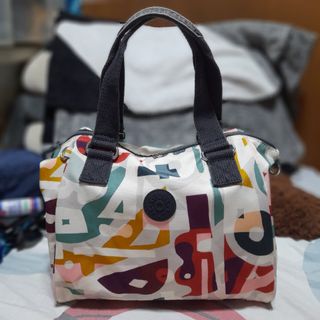(Category: ) located in . Submitted by lovedbrands (Listing ID 1445149395, Image 1). Description: .