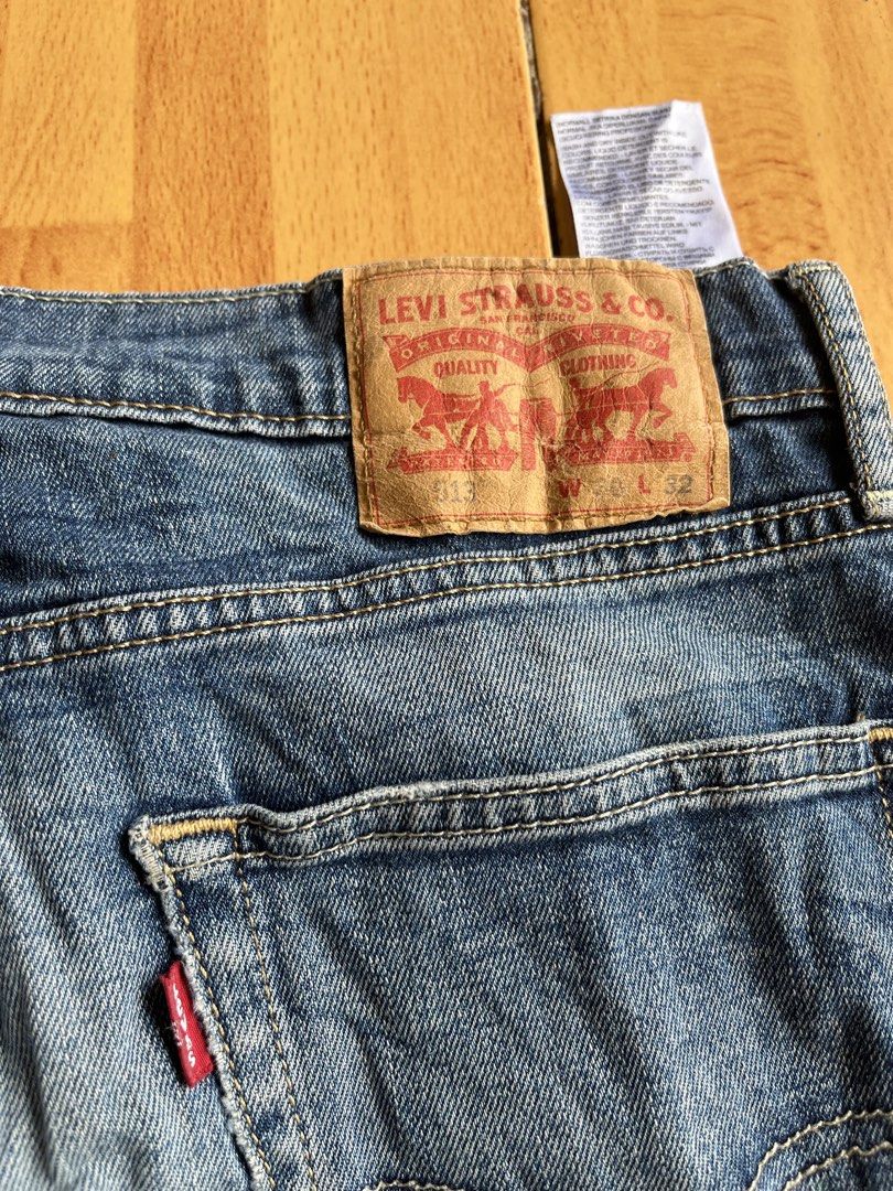 Levi's 513 Jeans W30 L32 (Category: Jeans) located in Tabuelan. Submitted by franzloyd181453 (Listing ID 1445061642, Image 3). Description: - Brand: Levi's - Model: 513 - Size: W30 L32 - Color: Classic blue wash - Features: Light distressing details - Condition: Good, pre-loved - Reason for Selling: No longer fits - Ideal for: Everyday wear.