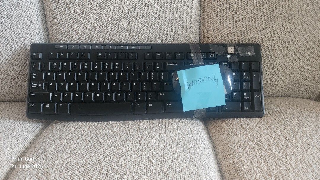 Logitech Wireless Keyboard and Mouse Combo488015934155008001