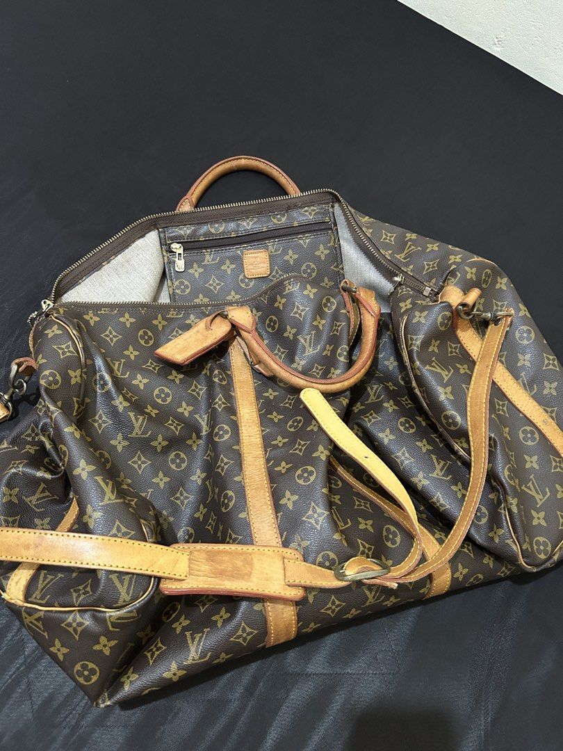 Louis Vuitton Monogram Keepall Duffle Bag (Category: Luxury Bags & Wallets) located in Muntinlupa City. Submitted by yellafella03501 (Listing ID 1445064892, Image 3). Description: - Classic Louis Vuitton Keepall duffle bag - Iconic monogram canvas with vachetta leather trim - Spacious interior with zippered pocket - Includes detachable shoulder strap and luggage tag - Ideal for travel or weekend getaways.