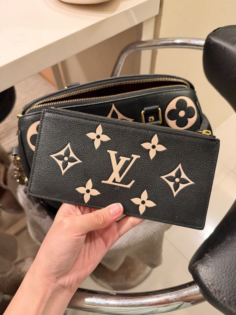 Louis Vuitton Thin Wallet (Category: Luxury Bags & Wallets) located in Cebu City. Submitted by cebubagspersonalpreloved (Listing ID 1445176399, Image 1). Description: - Authentic Louis Vuitton wallet - Material: Black Empreinte leather with beige monogram -Part of a bag (felicie) -.